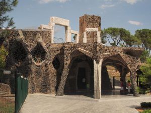 Cripta de la colonia Güell