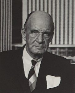 El arquitecto Edward Durell Stone