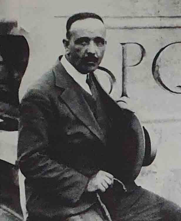 El arquitecto Josep Maria Jujol